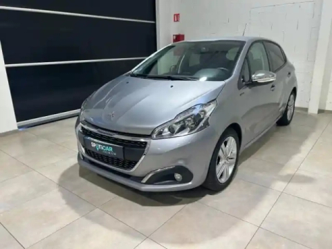 Peugeot 208 1.2 puretech 82ch e6.c signature 5p gps camera