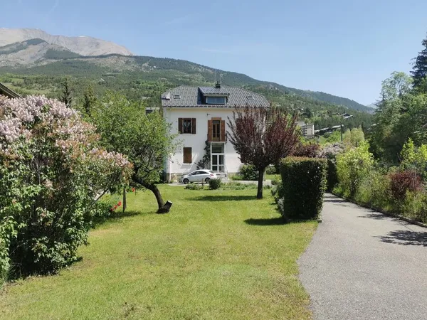 Maison de caractère