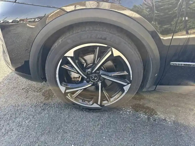 Ds Ds 7 ds7 crossback hybride e-tense 300 eat8 4x4 — photo 13