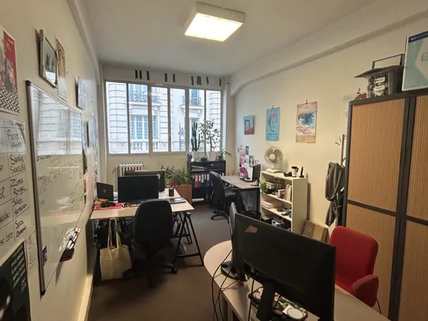 Loue bureau 16m² Paris 11ème