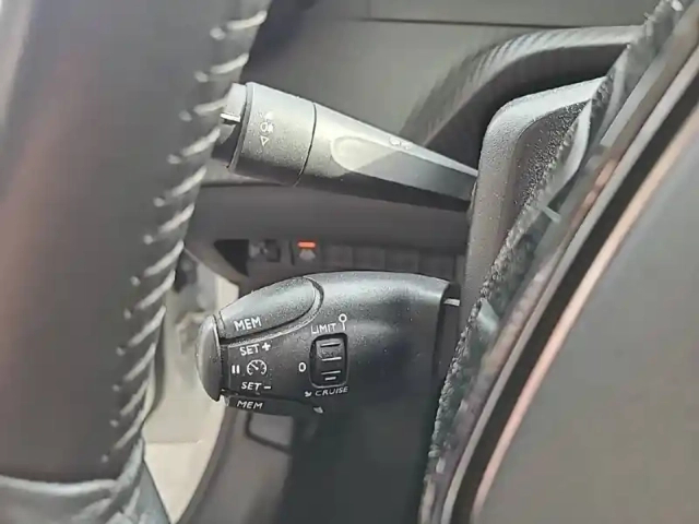 Peugeot 208 bluehdi 100 s&amp;s bvm6 — photo 23