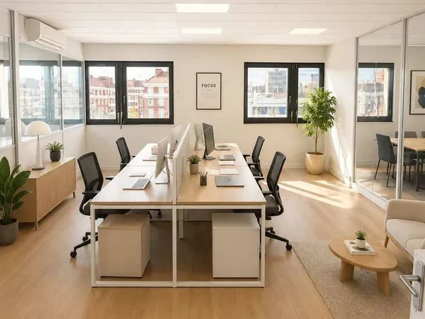 Bureau 275 m²