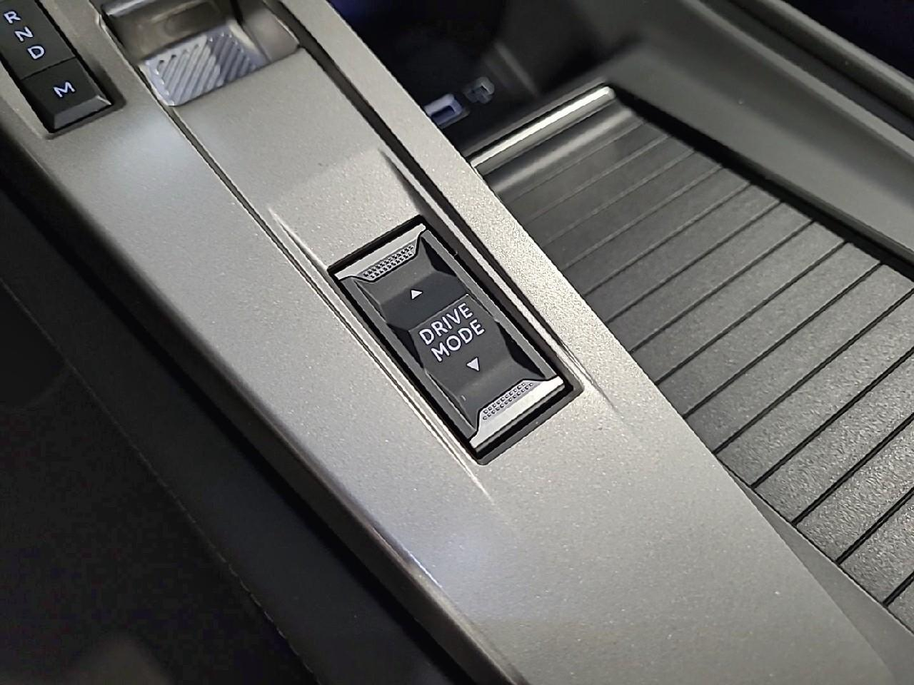Peugeot 408 puretech 130 ch s&s eat8 allure pack — photo 24