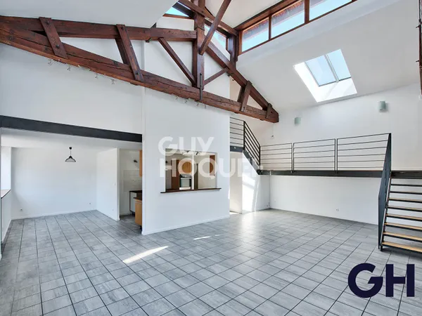 Loft - Sathonay Camp 210 m²