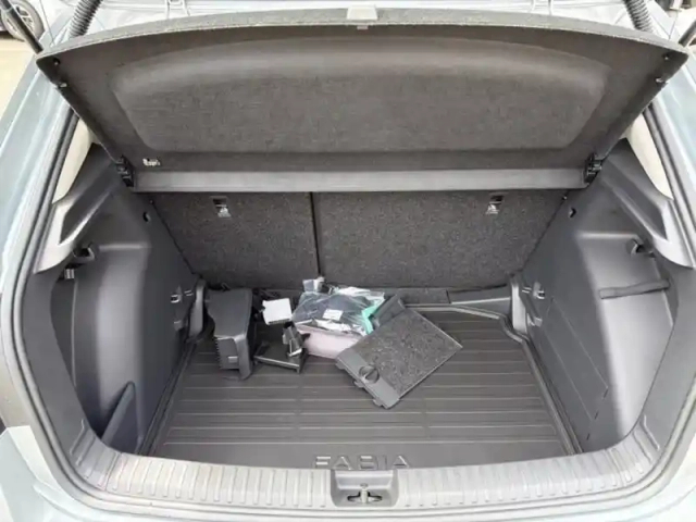 Skoda Fabia 1.0 tsi evo2 116ch clever edition dsg7 — photo 9