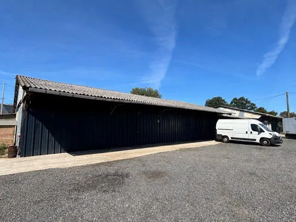 Local de stockage 120m2
