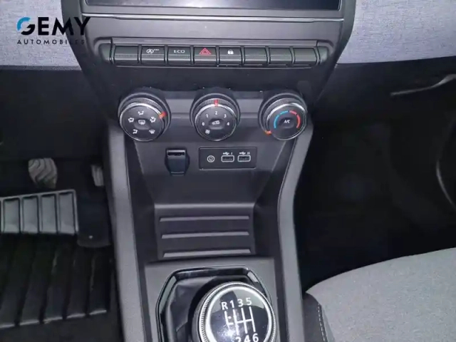 Renault Clio eco-g 100 ch gsr2 — photo 14