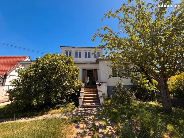 MAISON FAMILIALE 170 m² - 5 CHAMBRES - PISCINE - SOUS-SOL 115 m²