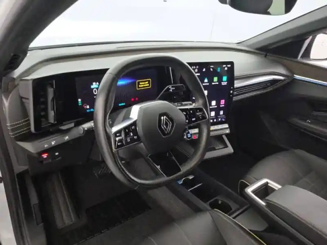 Renault Megane e-tech ev60 220 ch optimum charge — photo 95
