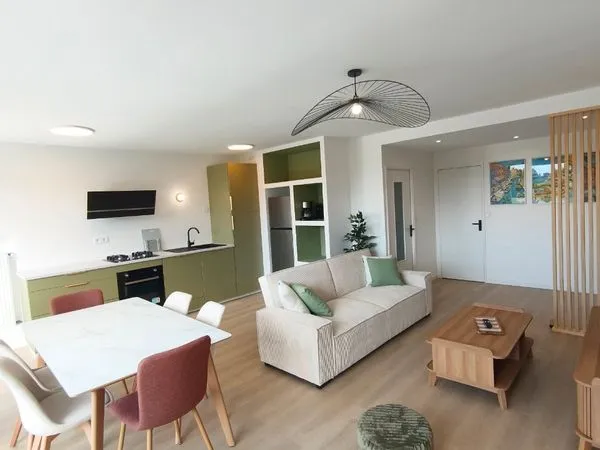 Colocation- appartement rénové 79m2- 3 chambres