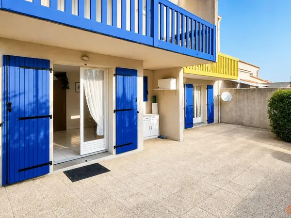 À deux pas du port - T3 avec vaste terrasse