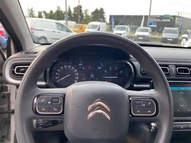 Citroën C3 1.2 puretech 110ch s&amp;s shine 120-123g — photo 28