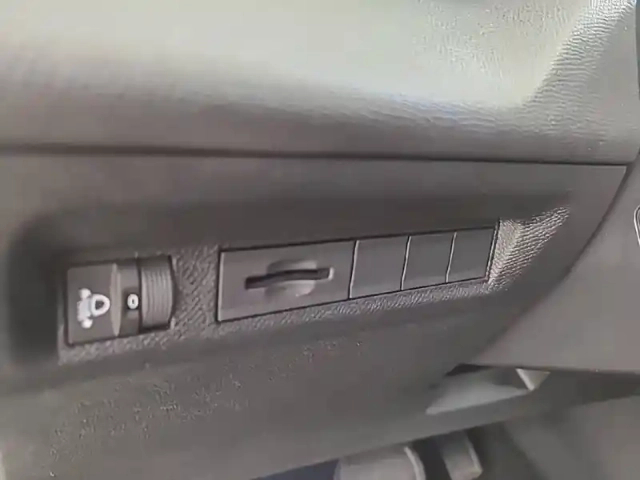 Peugeot 408 puretech 130 ch s&amp;s eat8 — photo 23