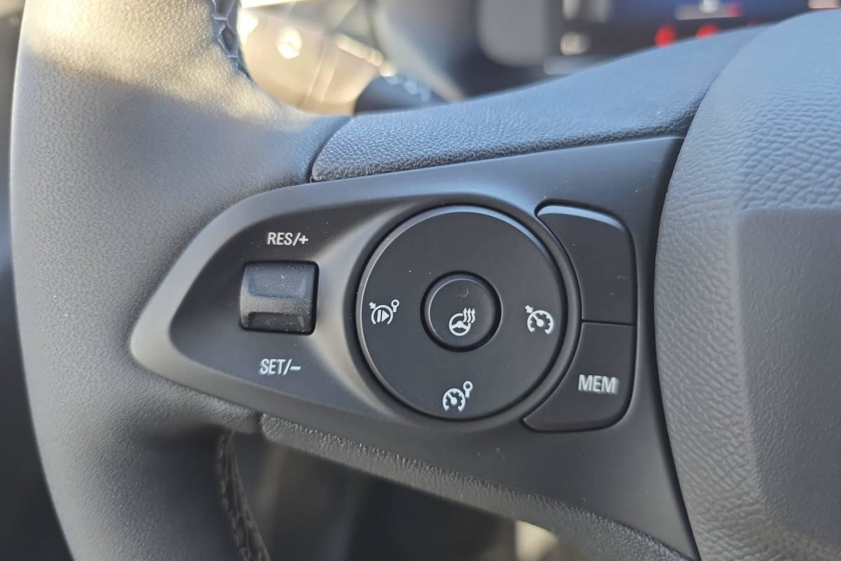Opel Corsa — photo 15