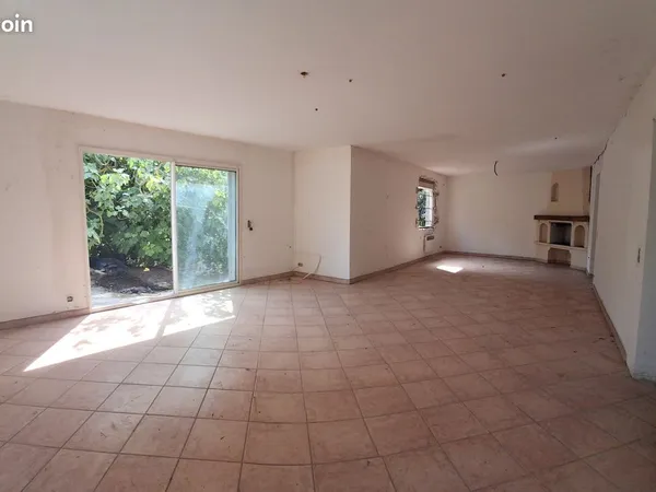 Propriété 4 pièces 98 m²