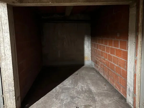 Location place parking souterrain