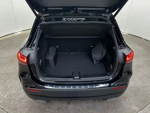 Mercedes Gla 250 e amg line — photo 10