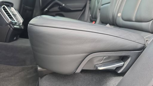 Porsche Cayenne 4.8 V8 400 Tiptronic - S – 2012 – 164913 km – Essence – Boîte Automatique — photo 11