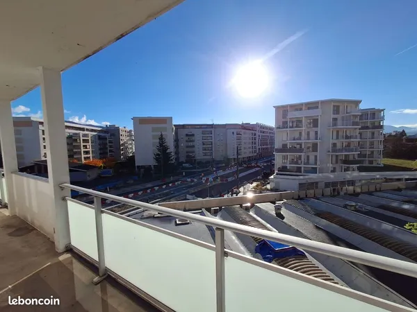 T2 50m2 annemasse centre (étoile) 205 000
