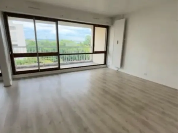 Appartement T5 - location vide ou meublée