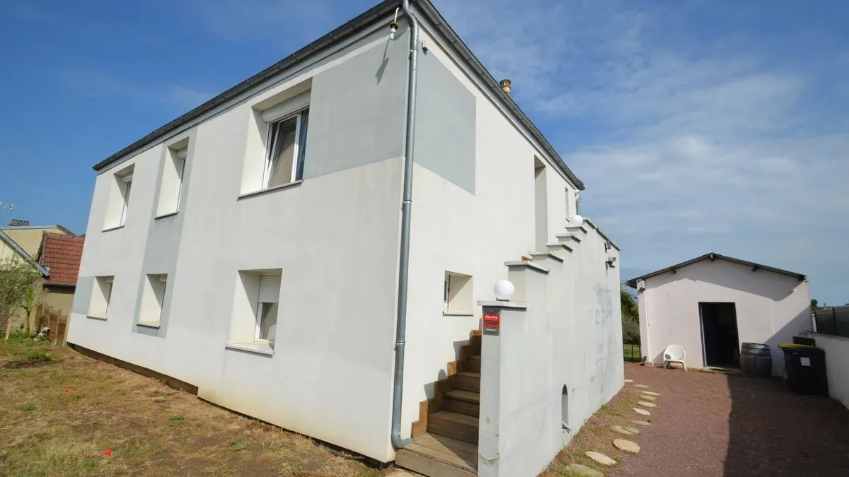 Photo 1