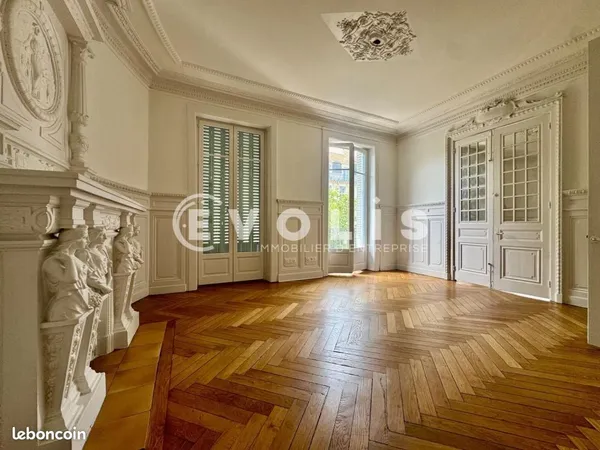 Bureaux 92 m²