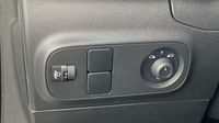 Citroen C3 1.2 PureTech 83ch S&S Shine — photo 19