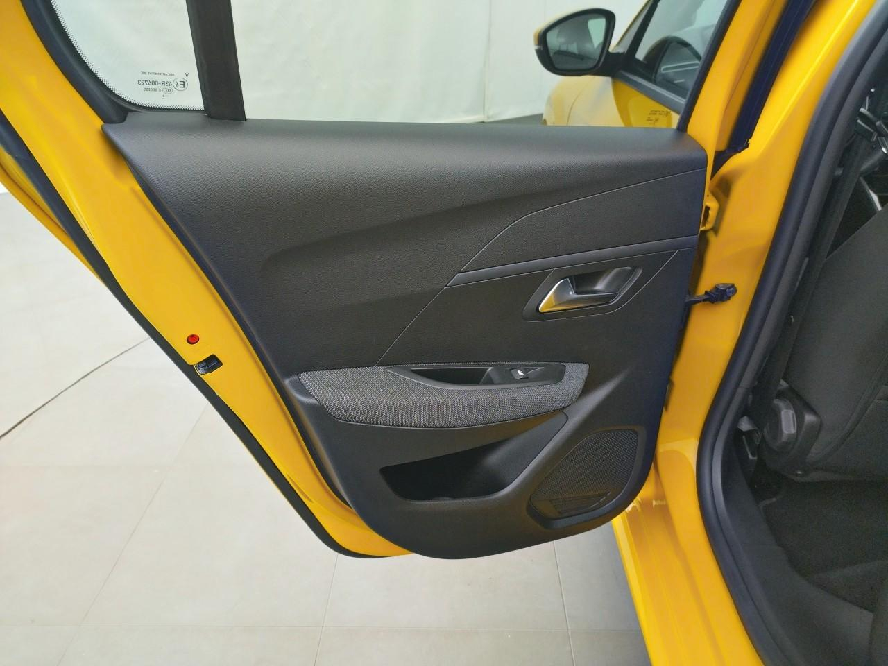 Peugeot 208 puretech 75 s&s bvm5 style — photo 24