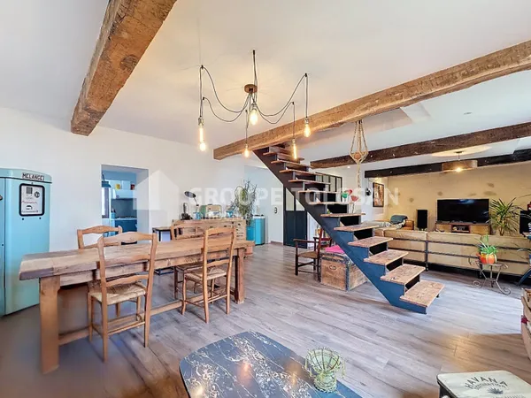 Maison 5 pièces 220 m²