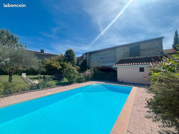 Propriété 10 pièces 370 m²