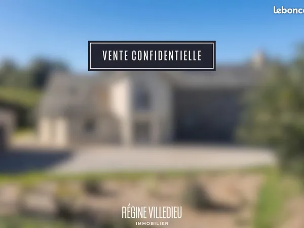 Propriété 6 pièces 220 m²