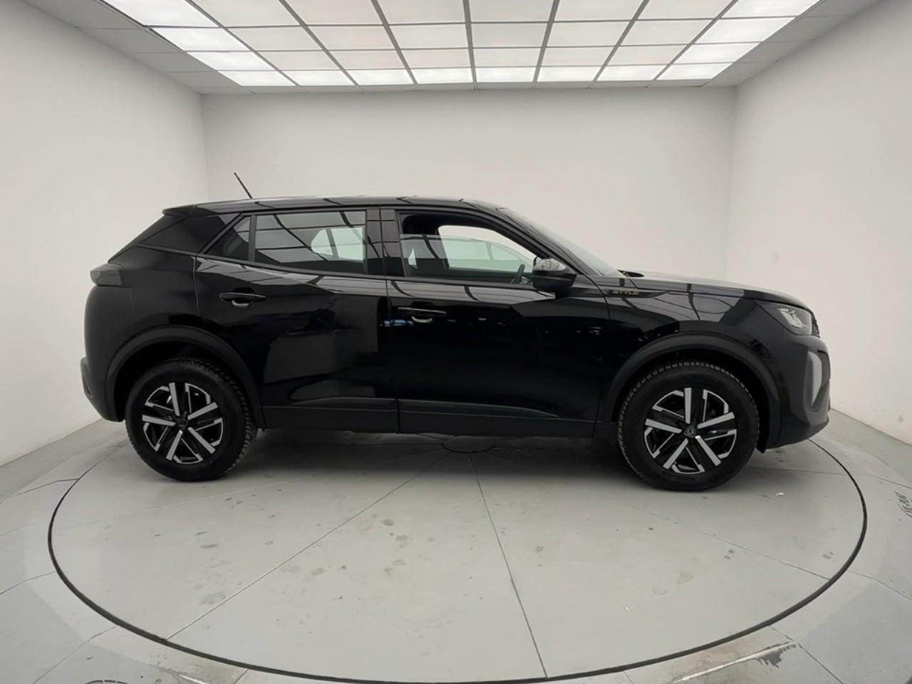 Peugeot 2008 hybrid 145 e-dcs6 style — photo 6