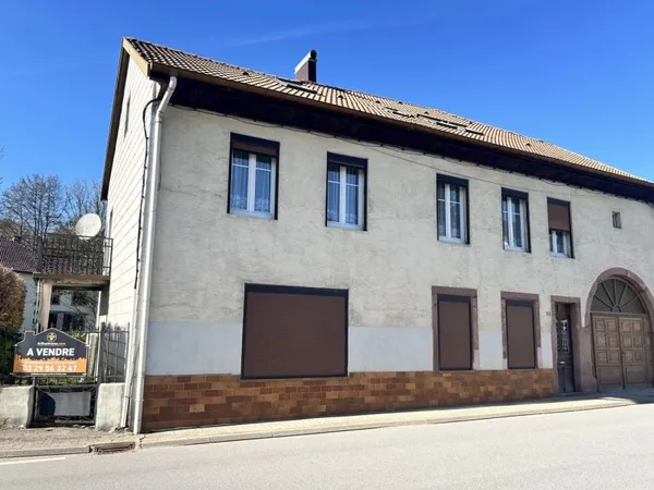Maison 10 pièces 243 m²