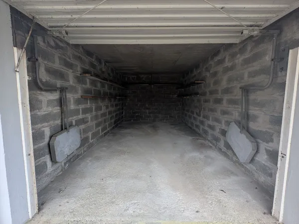 Parking/Garage 16 m²