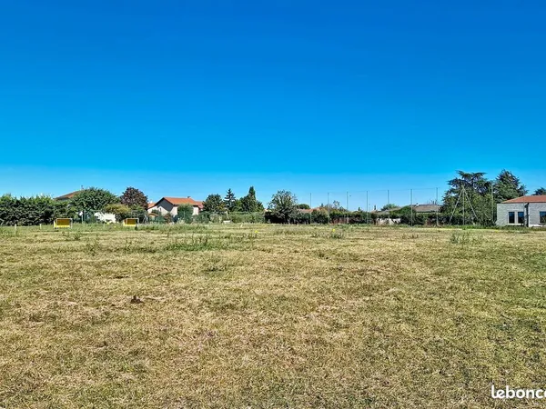 Terrain 404 m² Genas
