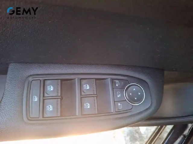 Renault Arkana mild hybrid 140 edc fap - 22 — photo 12
