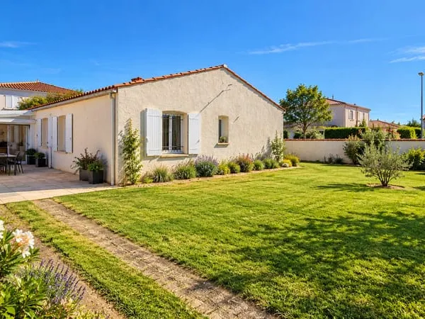 MAISON 112 M² PLAIN-PIED 4 CHAMBRES GARAGE JARDIN