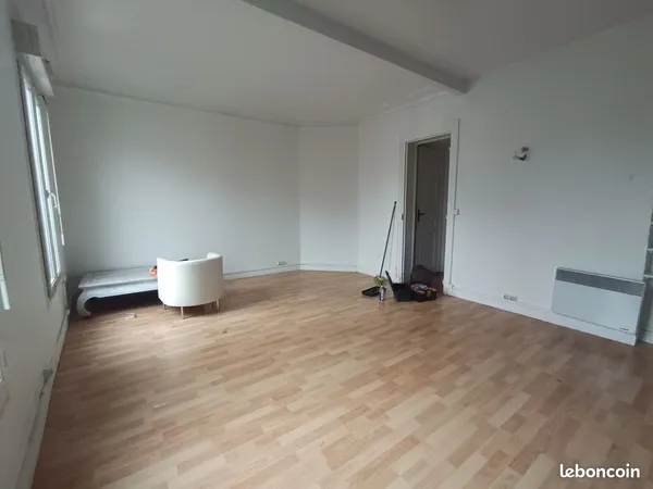 A louer charmant 2P à Ivry 36m2