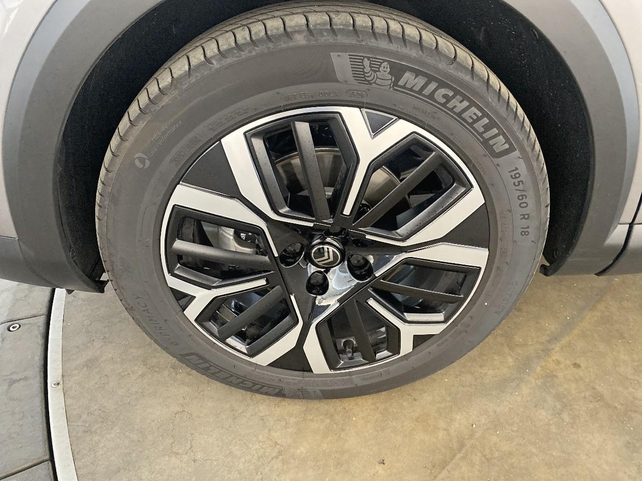 Citroën C4 X hybride 145 ch e-dcs6 max — photo 11