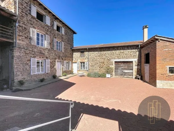 Maison de caractère au coeur du Beaujolais