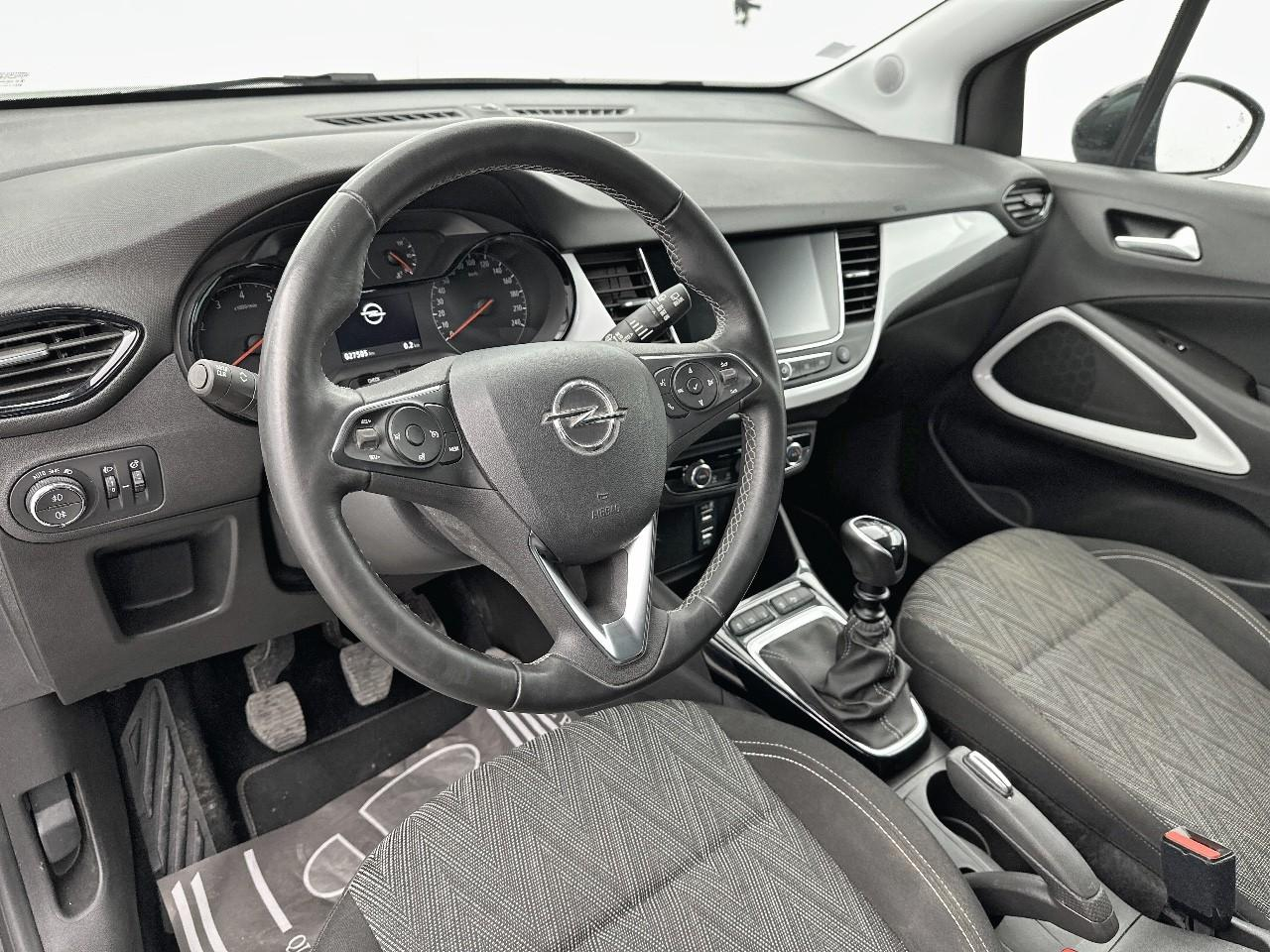 Opel Crossland x 1.2 turbo 130 ch design 120 ans — photo 8