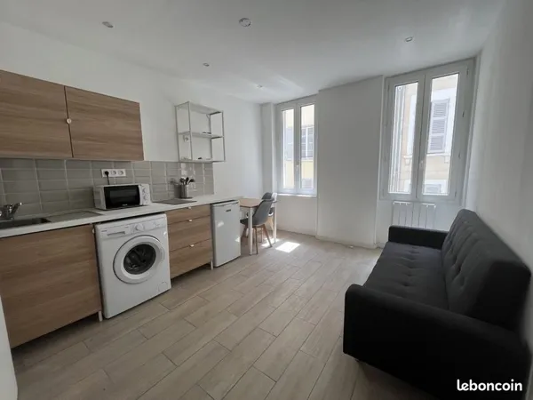 Studio 3 pièces 43 m²