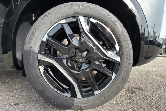 Peugeot 3008 electrique 230 ch grande autonomie 97 kwh — photo 12