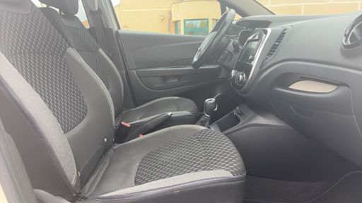 Renault Captur 1.3 TCe 150 EDC - Intens – 2019 – 97694 km – Essence – Boîte Automatique — photo 12