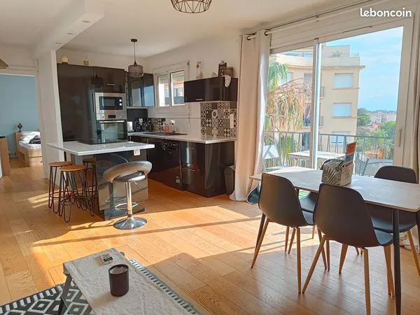 Location F2 de 50 M2 près de la plage
