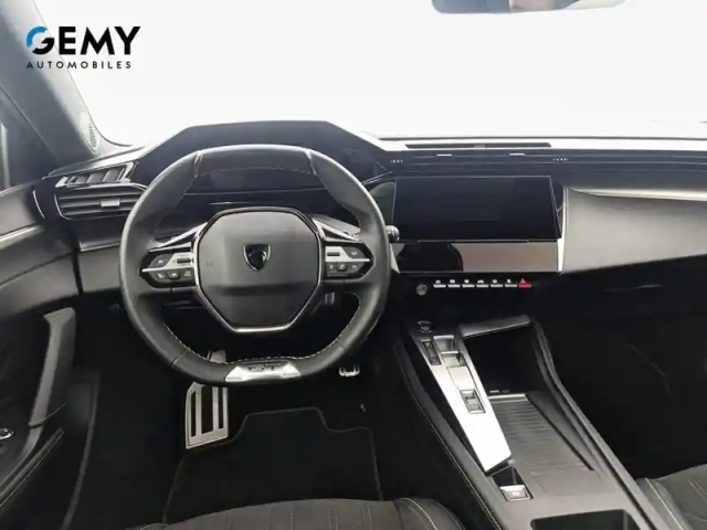 Peugeot 408 phev 225 e-eat8 — photo 8