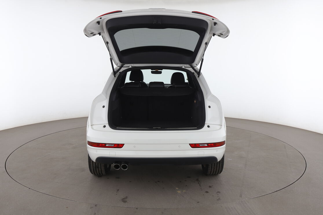 Audi Q3 2.0 TDI S Line — photo 15