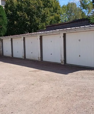 Garage à louer
