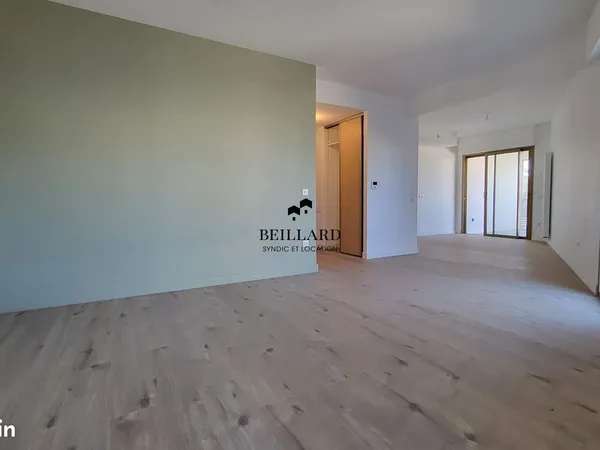 Appartement 3 pièces 77 m²