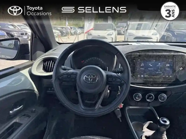 Toyota Aygo X 1.0 vvt-i 72ch design my24 — photo 9